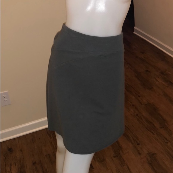 Patagonia Dresses & Skirts - Patagonia women’s gray skirt